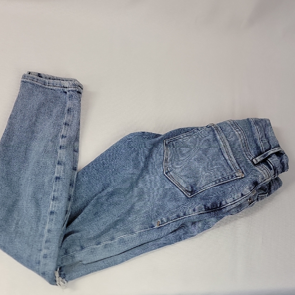 Good American Light Blue Straight Leg Jeans